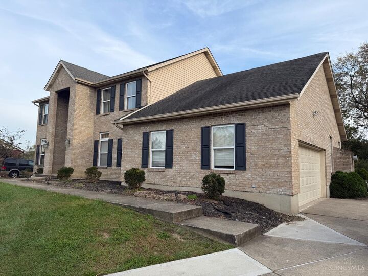 Property Photo: 6961 Ash Creek Court OH 45044