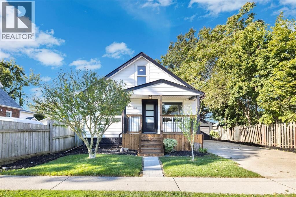 Property Photo:  1541 Albert  ON N8Y 3R3 