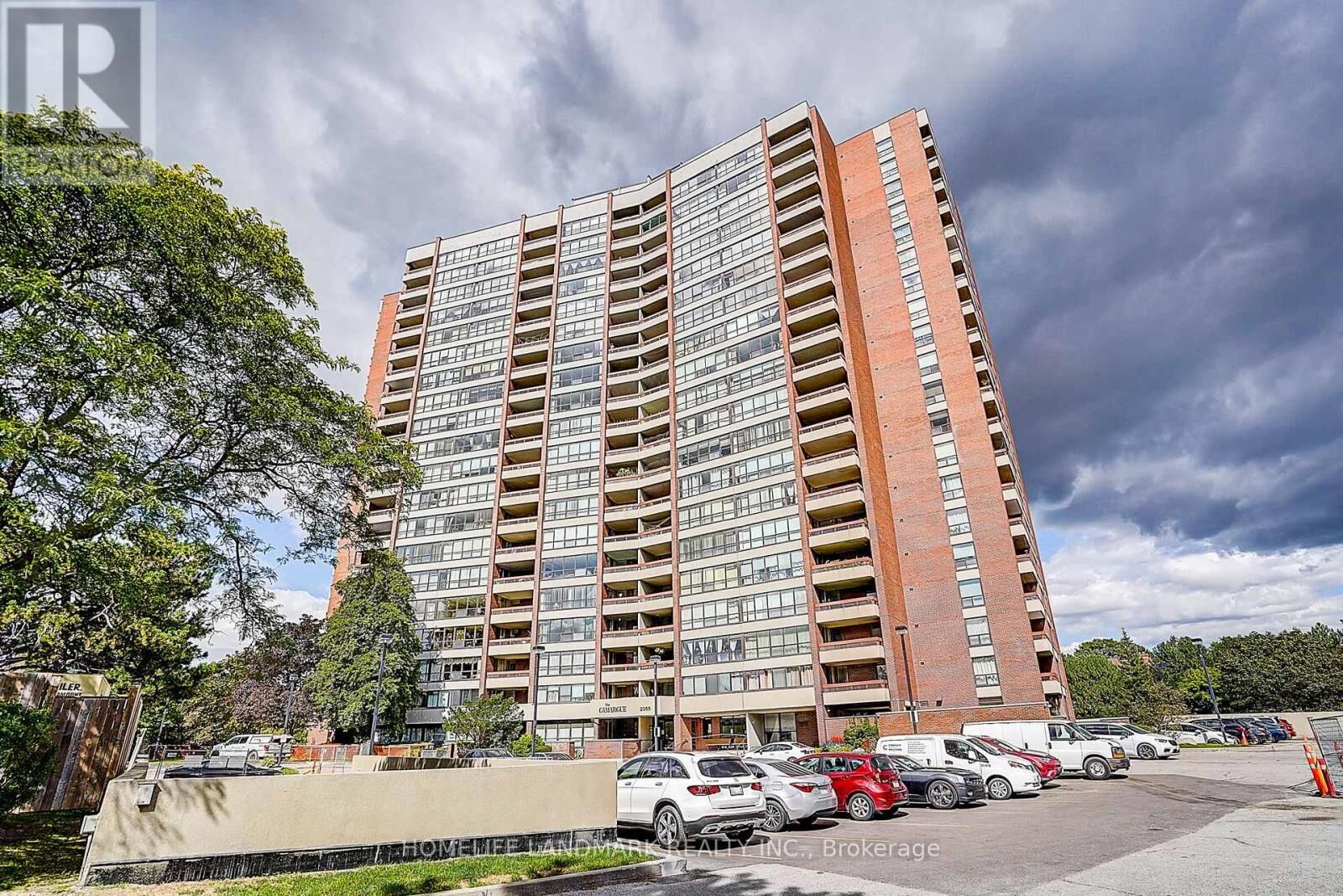 Property Photo:  2365 Kennedy Road 611  ON M1T 3S6 