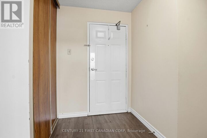Property Photo: 1445 Huron Street 306 ON N5V 2E6