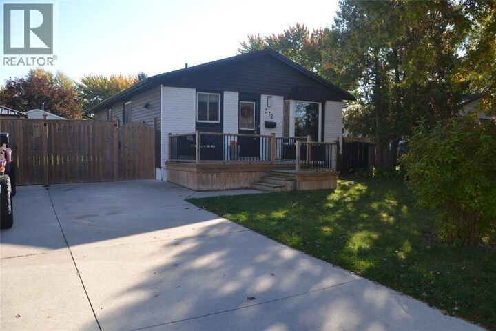 Property Photo:  372 Somerset Street  ON N7S 4G1 