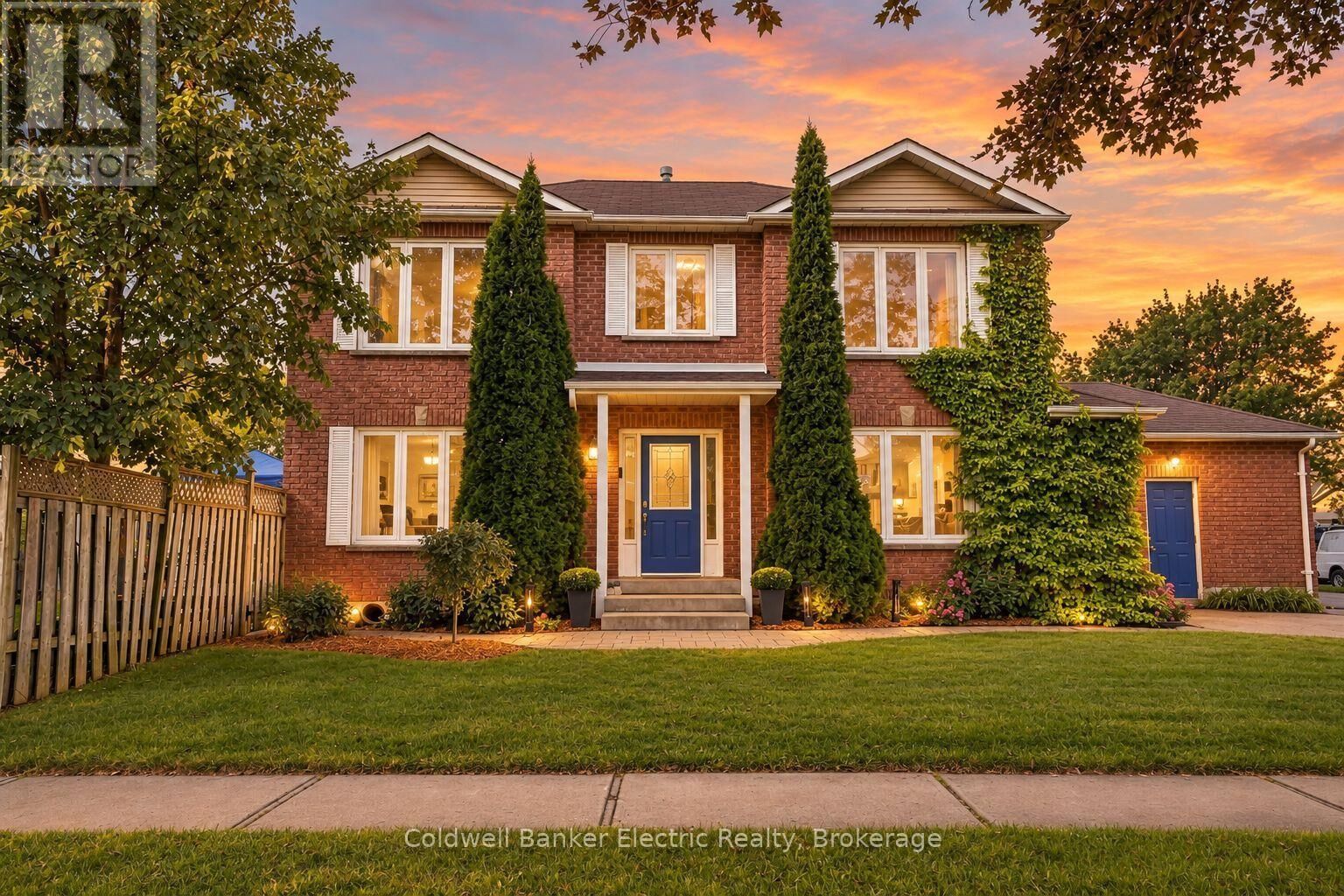 Property Photo:  40 Stephen Avenue  ON L1E 1Z1 