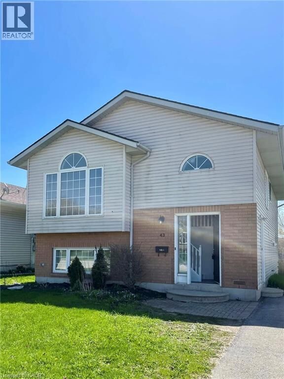 Property Photo: 43 Beckett Boulevard ON N4G 5N2
