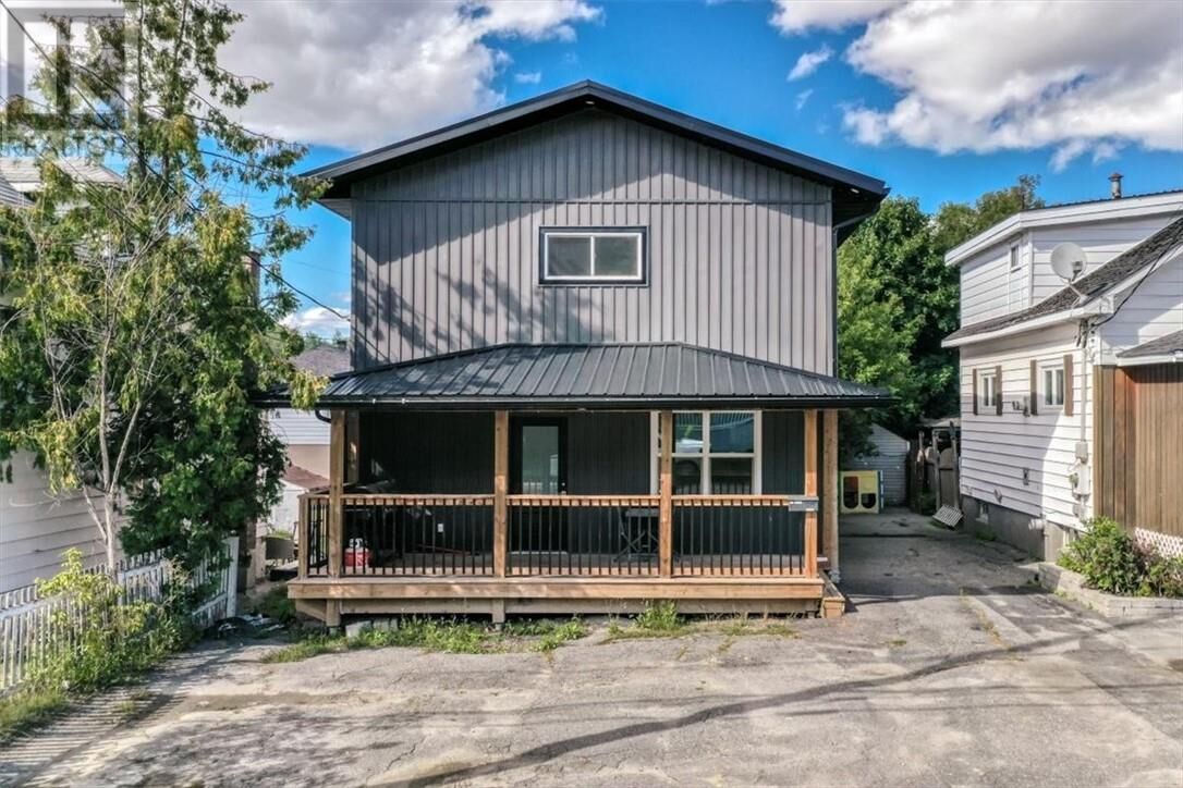 Property Photo: 400 Morris Street ON P3B 1B9