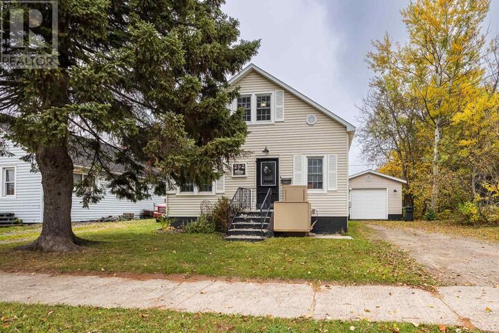 Property Photo:  292 Wilson St  ON P6B 2K5 