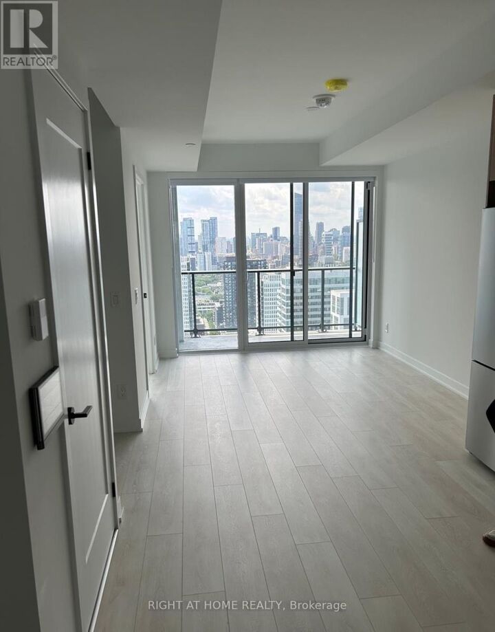 Property Photo:  5 Defries Street 3006  ON M5A 0W7 