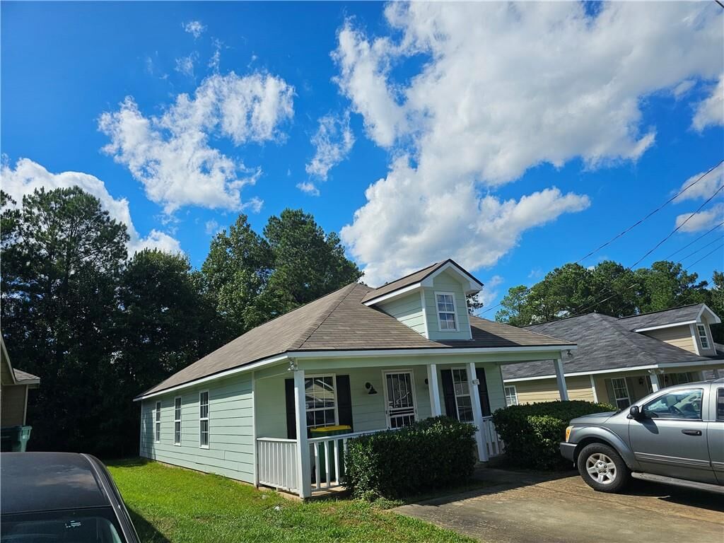 Property Photo: 803 Pine Hill Court AL 36869