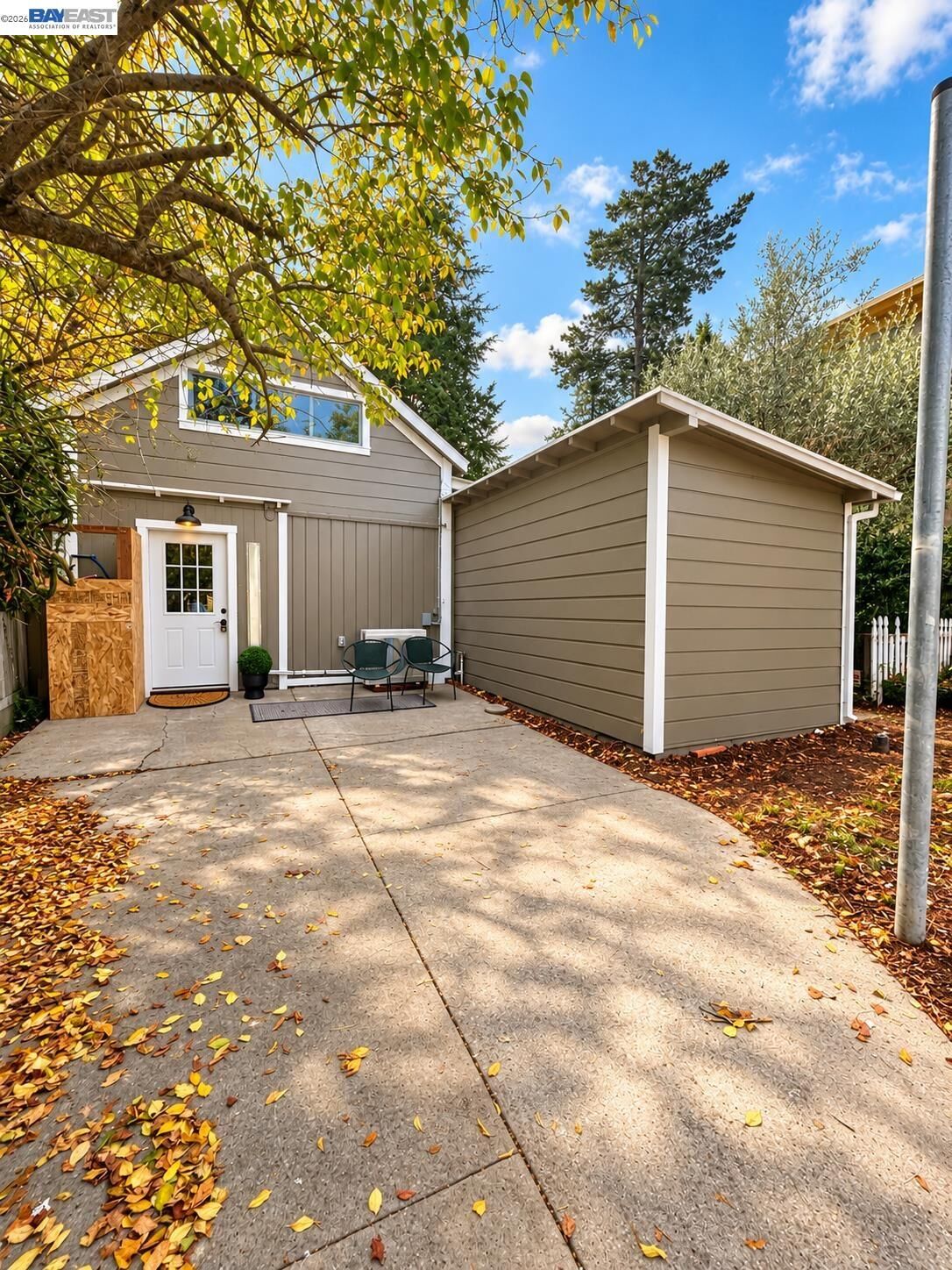 Property Photo: 427 Locust St B CA 95060