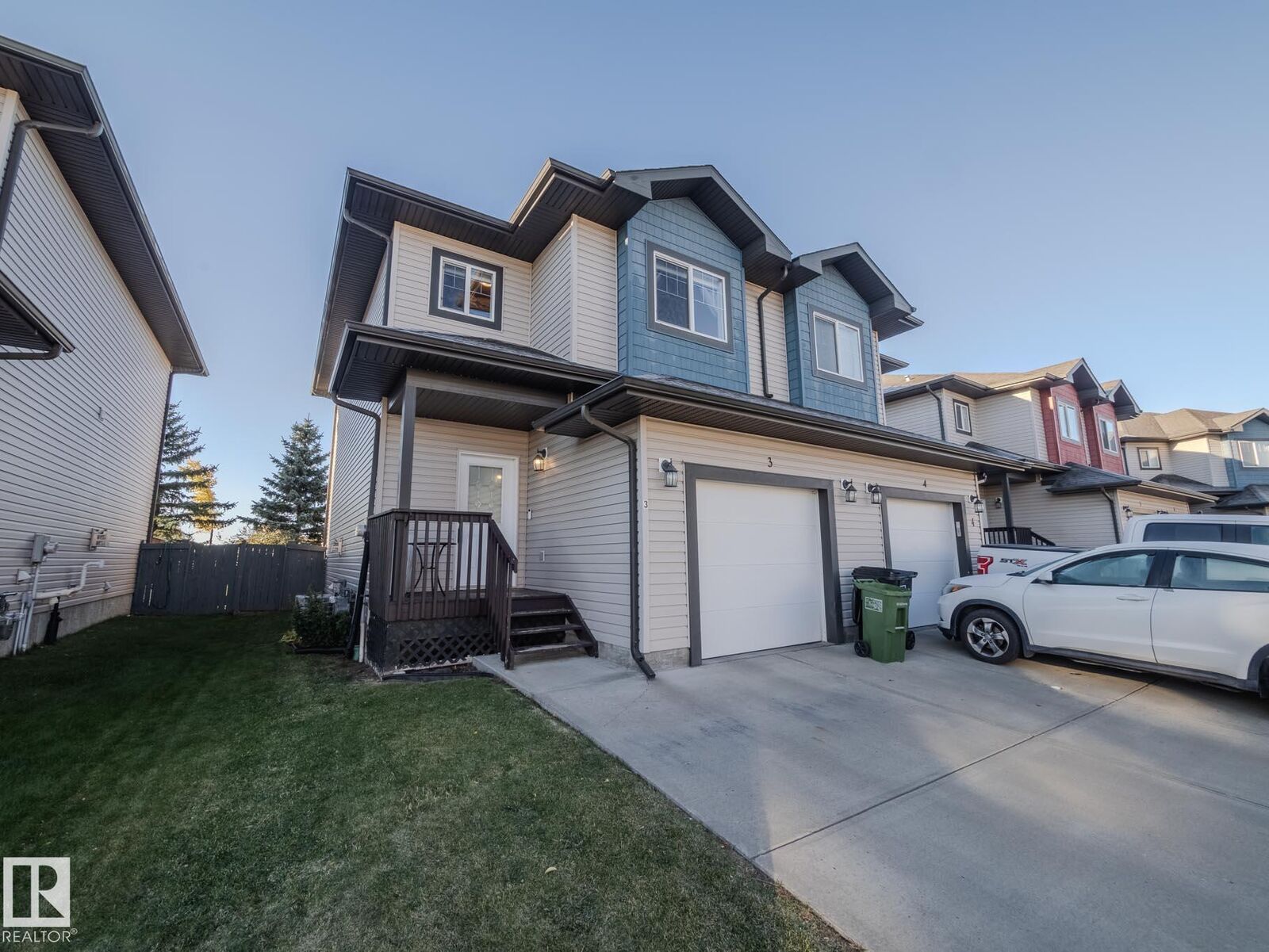 Property Photo:  16004 54 Street NW 3  AB T5Y 0R1 