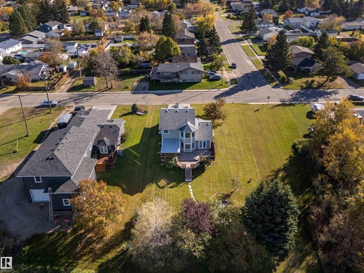 Property Photo:  5102 59 Street  AB T9M 1S3 