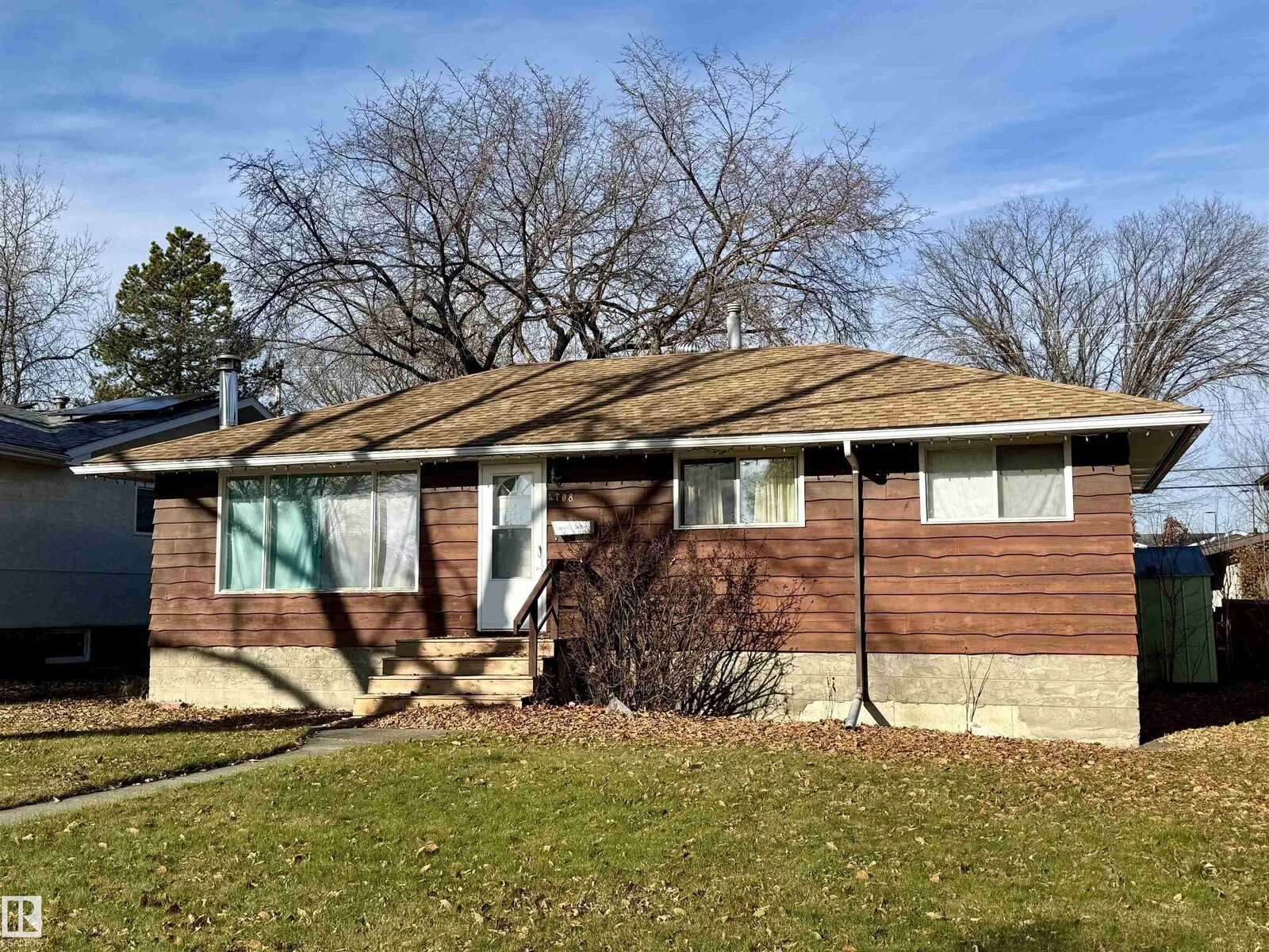 Property Photo: 4708 43A St AB T7A 1H1