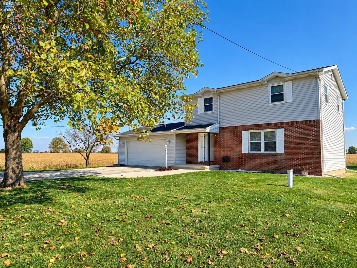 Property Photo: 933 S County Road 17 OH 44883
