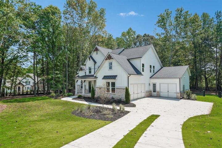 Property Photo:  2390 Glade Overlook  GA 30041 