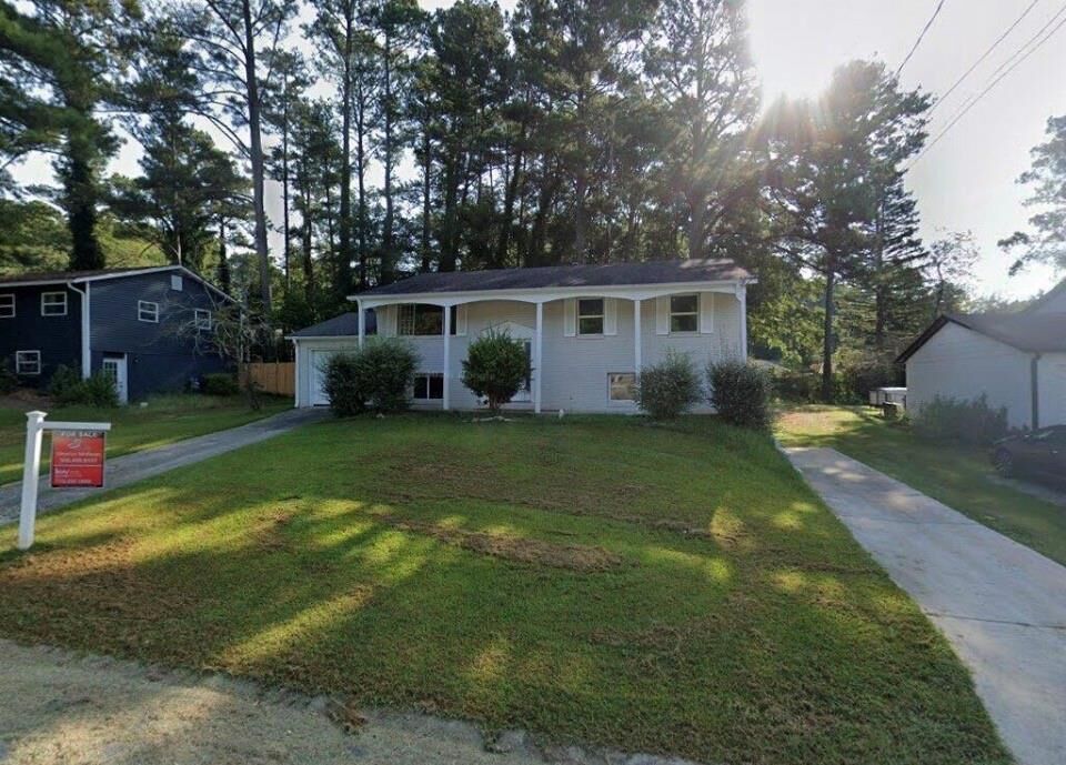 Property Photo:  5954 Baywood Lane  GA 30296 