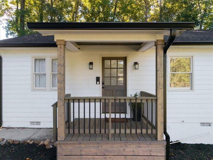 Property Photo:  881 Brighton Drive  GA 30043 