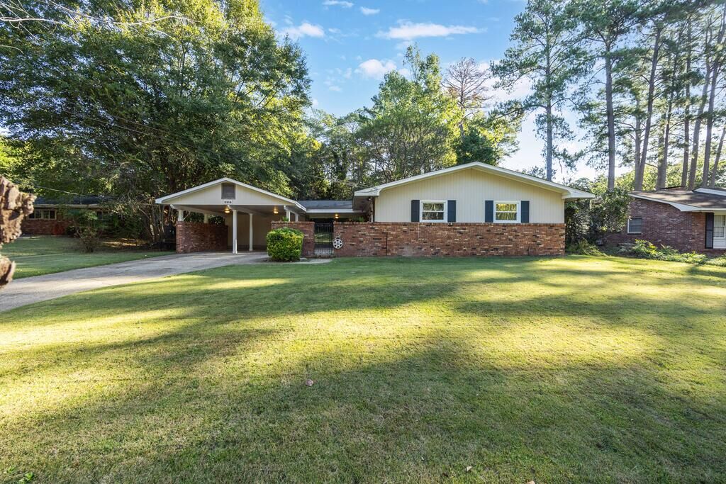 Property Photo: 3314 East Lindsay GA 31907