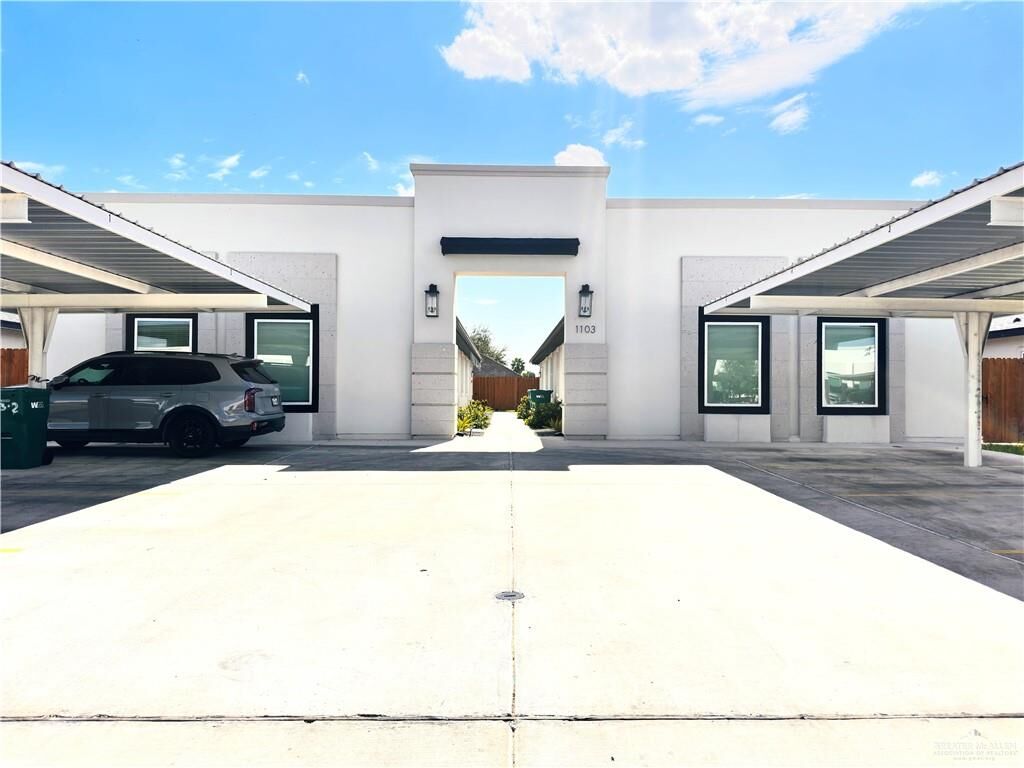 Property Photo:  1103 Sugar Garden Drive 4  TX 78577 