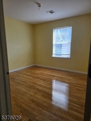 Property Photo:  760 Bergen St 2  NJ 07108 