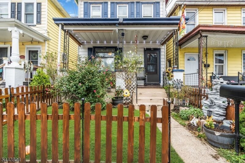 Property Photo:  46 Evelyn Ave  NJ 08865 