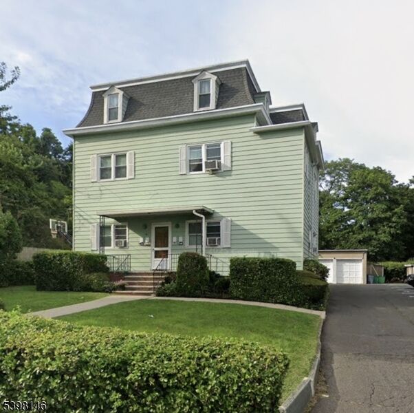 Property Photo:  26 Caldwell Ave  NJ 07901 