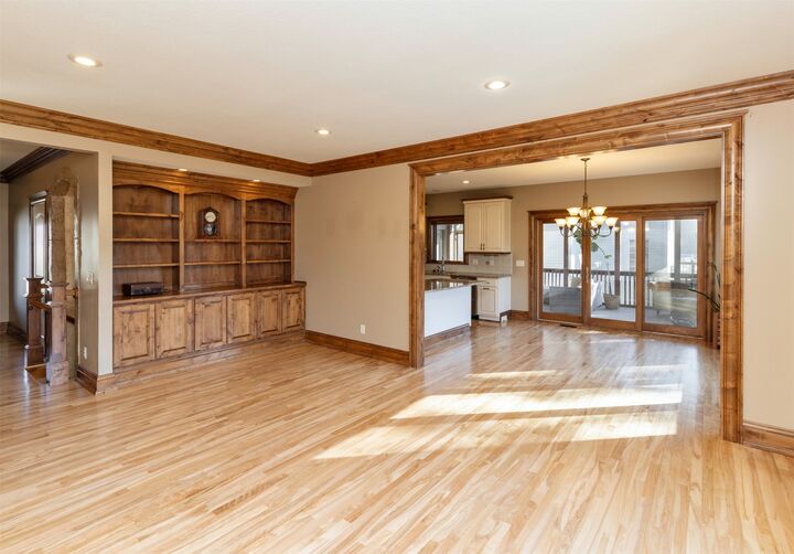 Property Photo:  510 Stonegate Court SW  IA 50009 