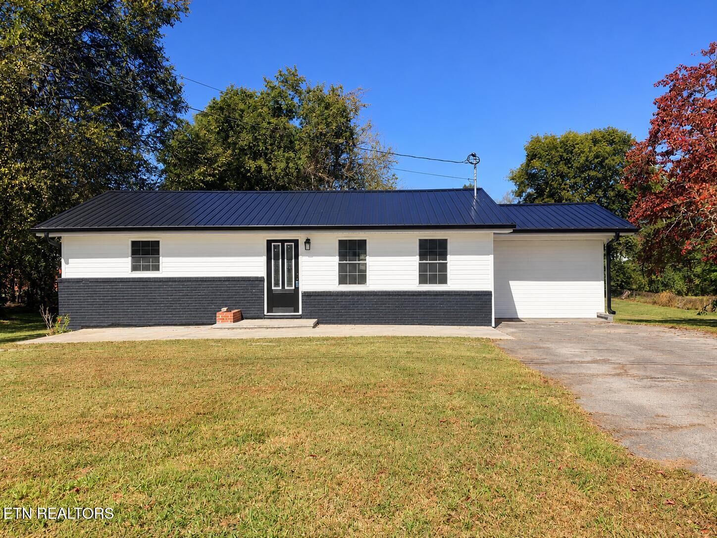 Property Photo: 462 Morris St TN 37821