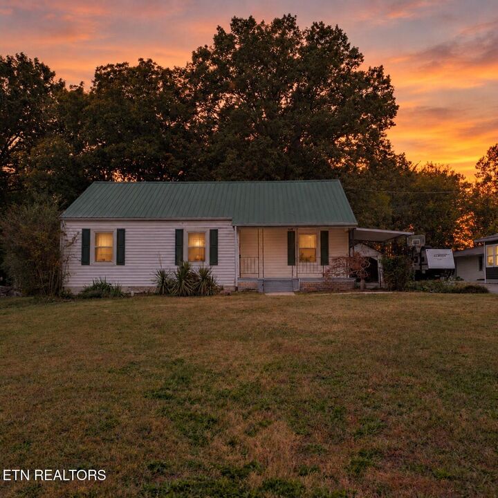 Property Photo: 707 N Wright Rd TN 37701