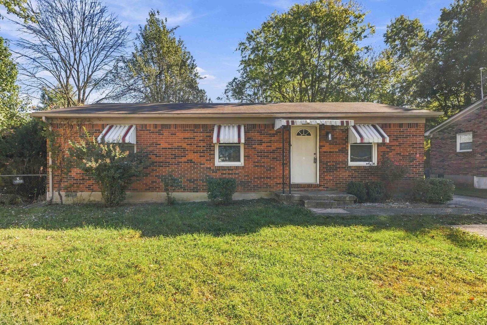 Property Photo:  117 Colonial Park Drive  KY 40391 