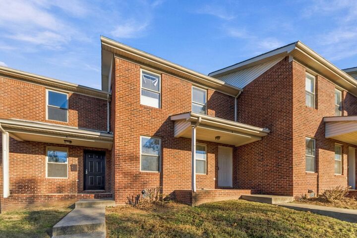 Property Photo: 502 Tecumseh Trail C KY 40383