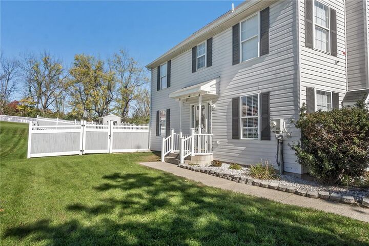Property Photo: 937 Ramblewood Lane PA 18017