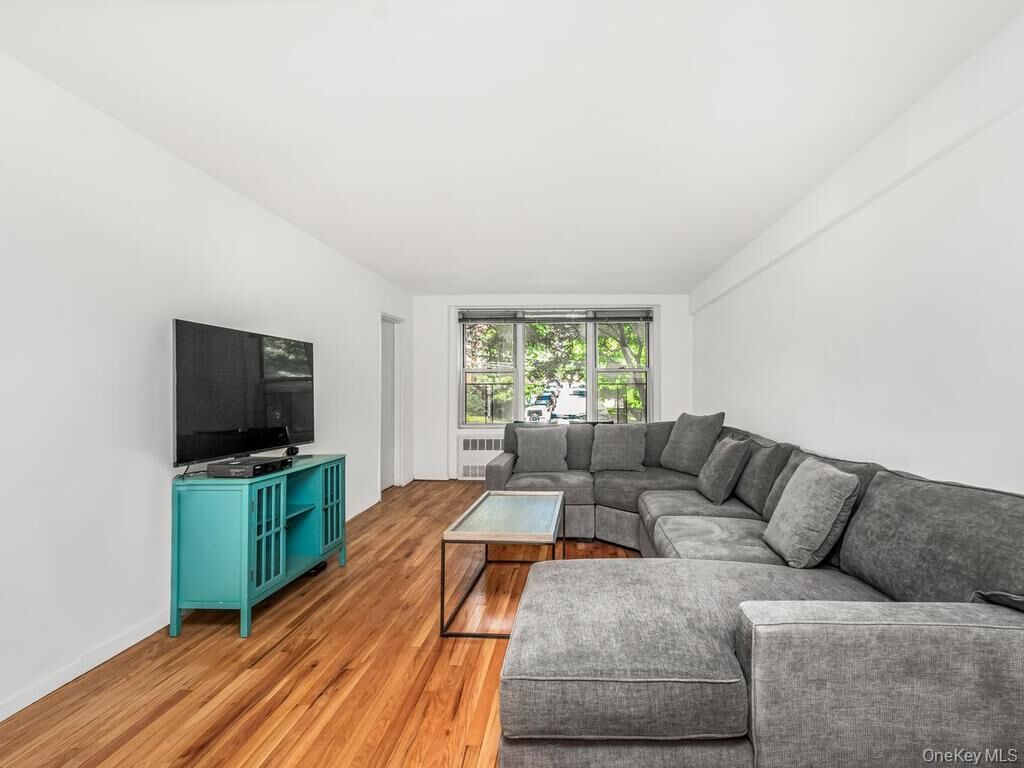 Property Photo:  2736 Independence Avenue 2E  NY 10463 