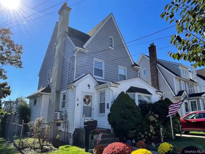 Property Photo:  882 Jayne Place  NY 11510 