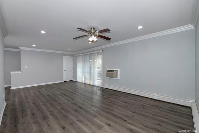 Property Photo:  100 Friendly Court Fc56  NY 11704 