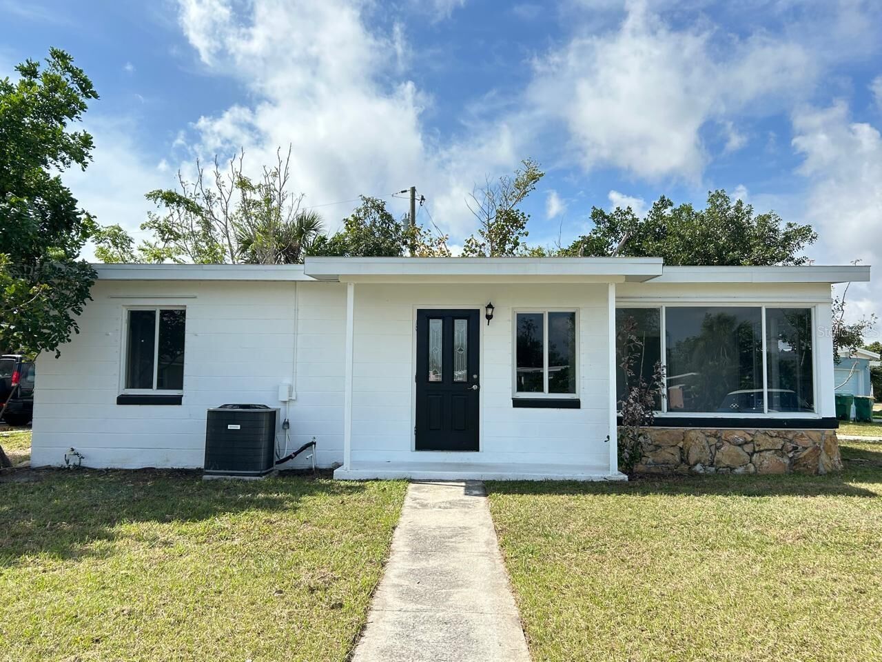 Property Photo: 2289 Dallas Street FL 33952