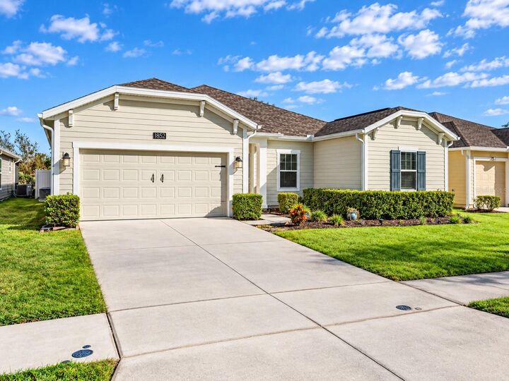 Property Photo: 1852 Ancestry Trail FL 34746