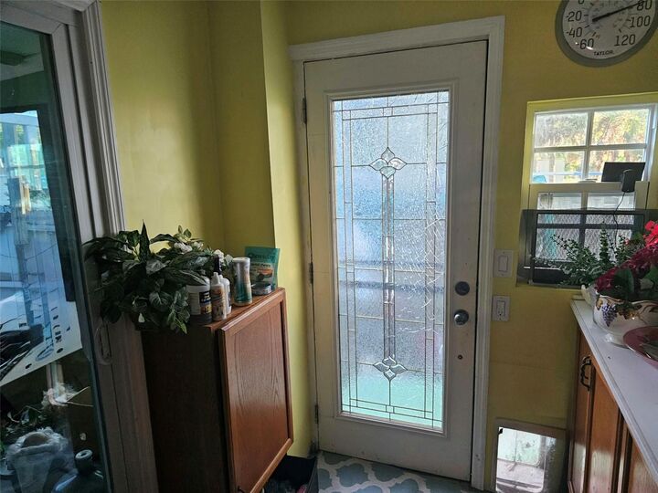 Property Photo:  1311 N Myrtle Avenue  FL 33755 