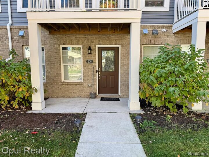 Property Photo:  406 Jeff Keeton Drive  MI 48030 1485 