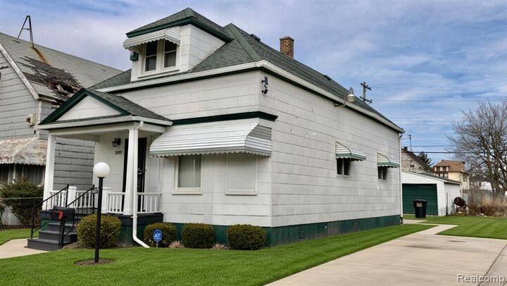 Property Photo: 5810 Cooper Street MI 48213 3108