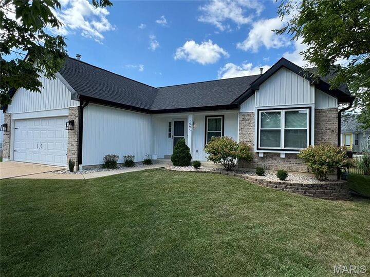 Property Photo:  1895 Lunenburg Drive  MO 63376 