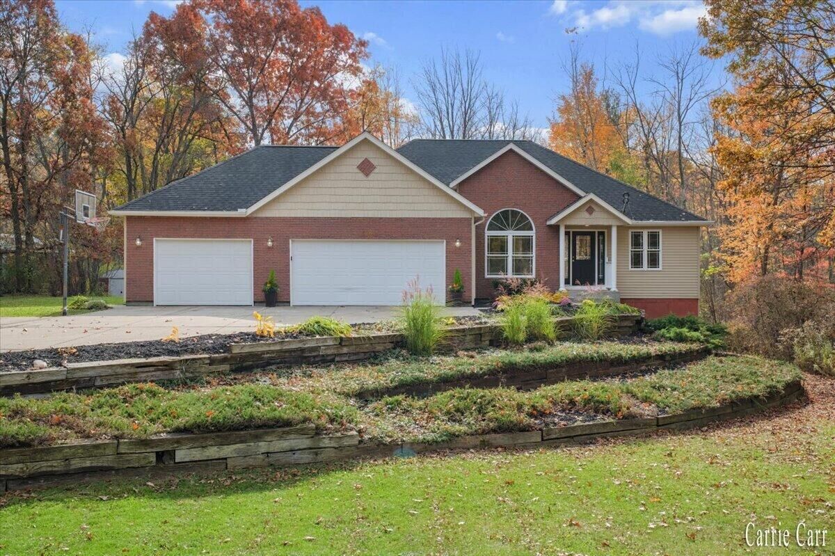 Property Photo:  5284 14 Mile Court NE  MI 49341 