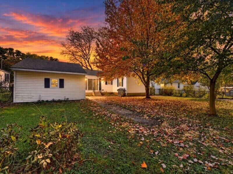 Property Photo: 3516 Harding Road MI 49203