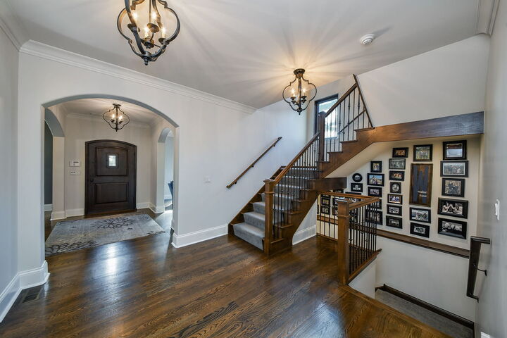 Property Photo: 895 W Benton Avenue IL 60540