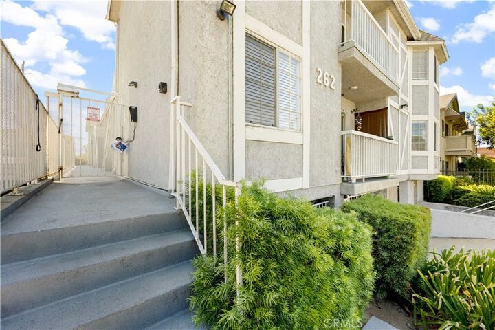 Property Photo:  262 W Valencia Avenue D  CA 91502 