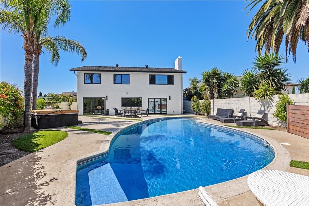 Property Photo: 3550 Goldenrod CA 90740