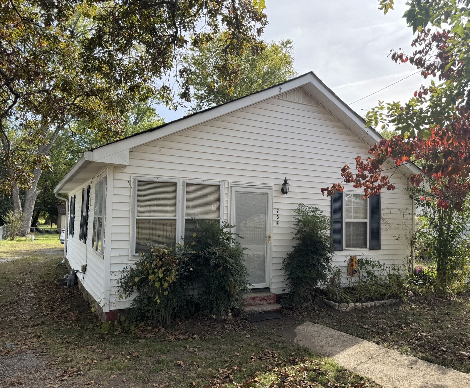 Property Photo: 737 Maplewood Ave TN 37388