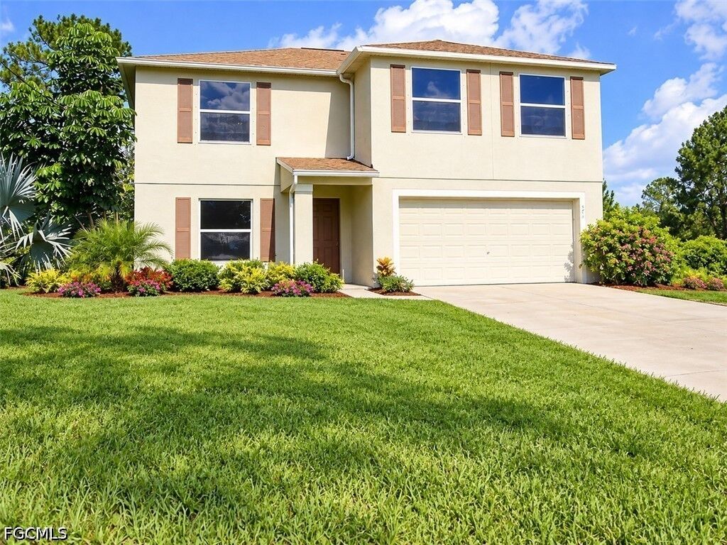 Property Photo: 548 Aspen Avenue S FL 33974