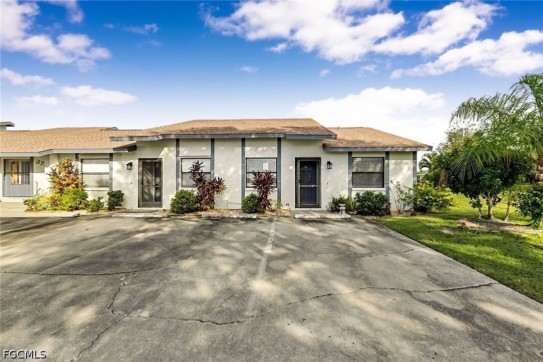 Property Photo:  3739 SW 9th Avenue 113  FL 33914 