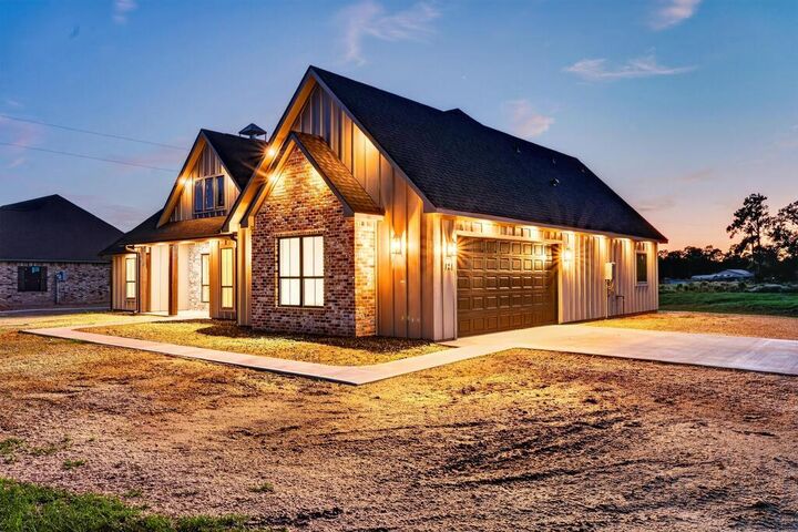 Property Photo:  121 Welch Hill Top Rd  TX 75901 