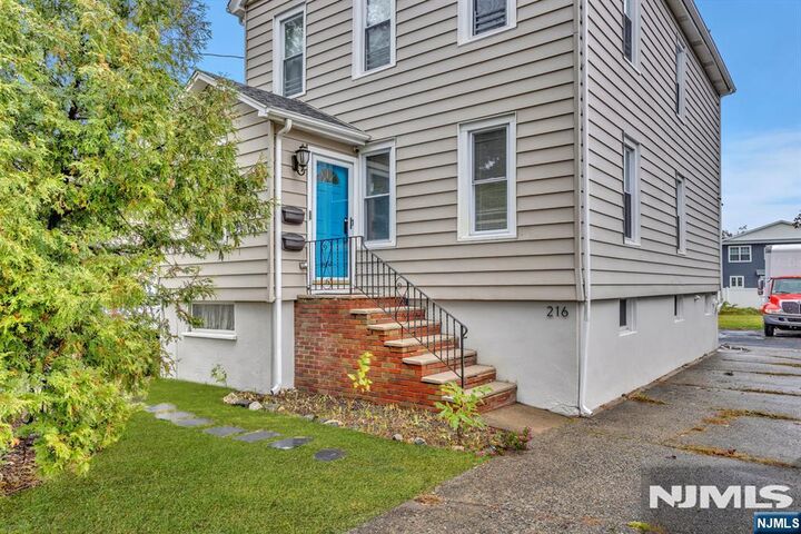 Property Photo:  216 Phillips Avenue 1fl  NJ 07606 