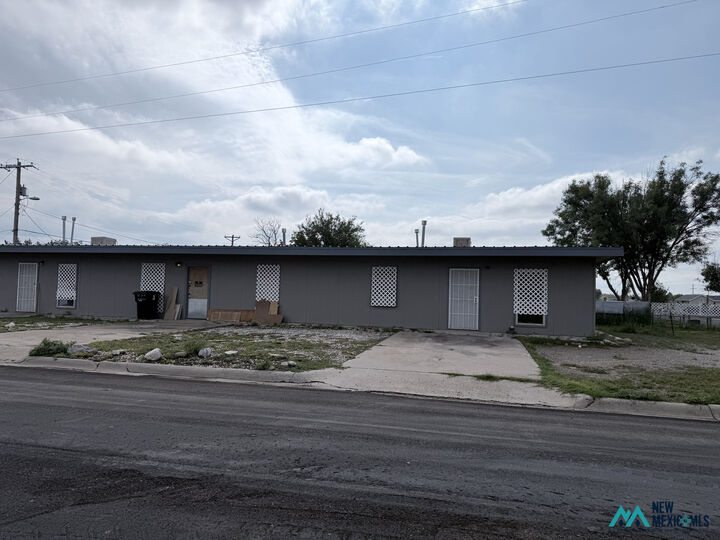 Property Photo: 1527 Michigan Ave N NM 88201